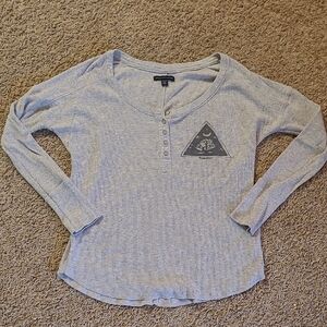 American Eagle Outfitters Moon Lovers Ribbed Gray Half Button Up Scoop Neck